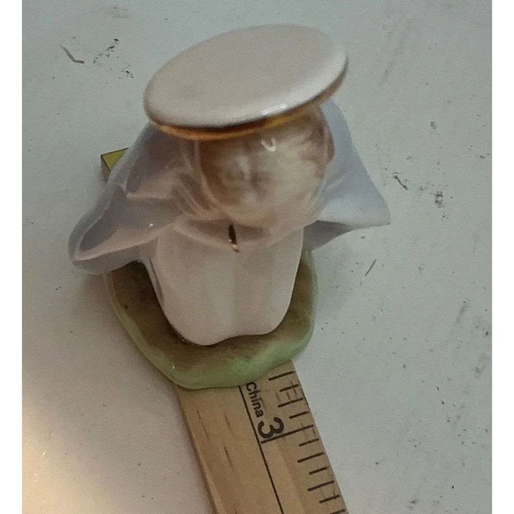 Vintage Nativity Set Porcelain Gold Trim 3pc Christmas Decor Small